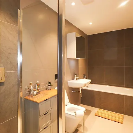21 Ironworks Holiday home *